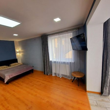 New Luxury Studio Apartment Ivano-Frankivszk Szoba fotó