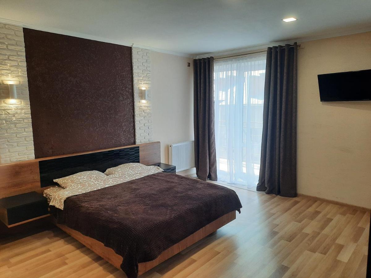New Luxury Studio Apartment Ivano-Frankivszk Kültér fotó